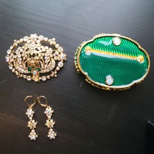 Joan Rivers trinket box with earrings and brooch